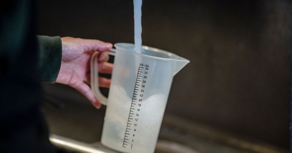Atividade de Relações entre Litro, Decímetro e Metro Cúbico para 8º Ano