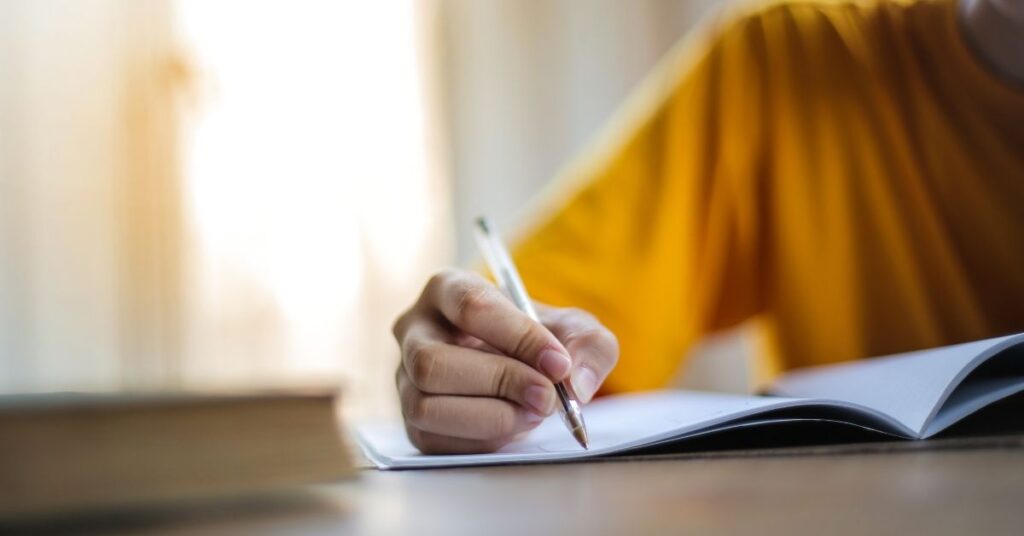 Prática de Redação Exercícios de Parágrafos para 7º e 8º Ano