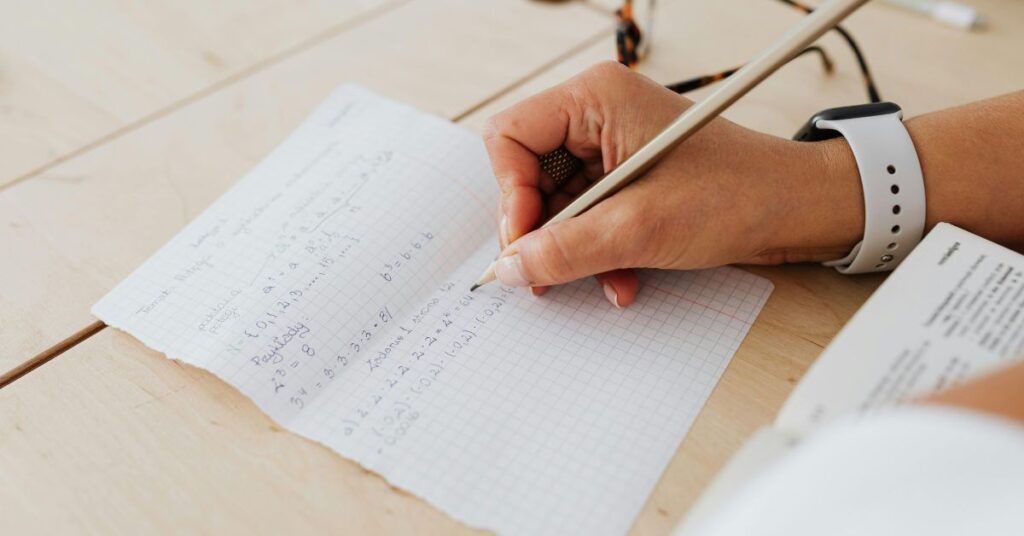 Atividade de Fatoração com Casos Notáveis para 9º Ano