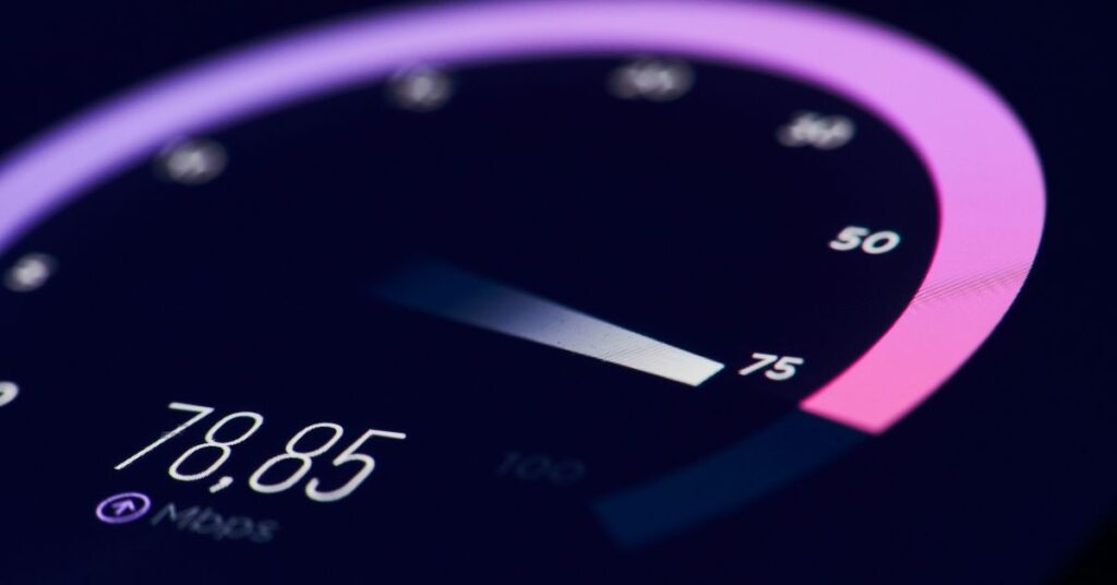 Atividade de Matemática sobre Velocidade Média para 6º Ano