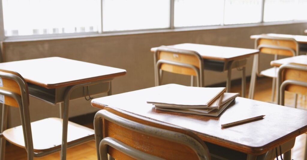 Exercícios de Locução Verbal para 7º Ano com Gabarito